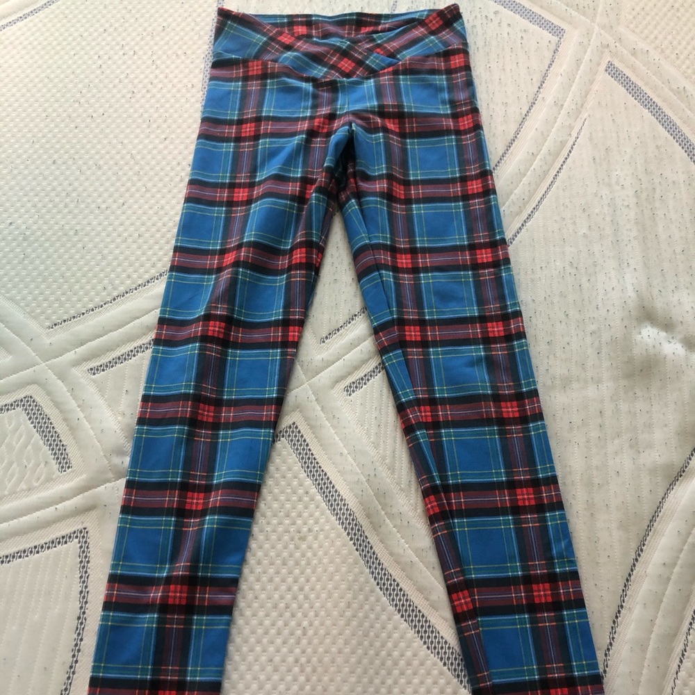 Celestial Body Plaid Scrunch Butt Leggings